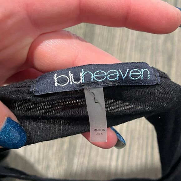 Bluheaven Cut-Up Back T-Shirt Crewneck Short Sleeve Knot Front Black Size Large - Picture 4 of 4